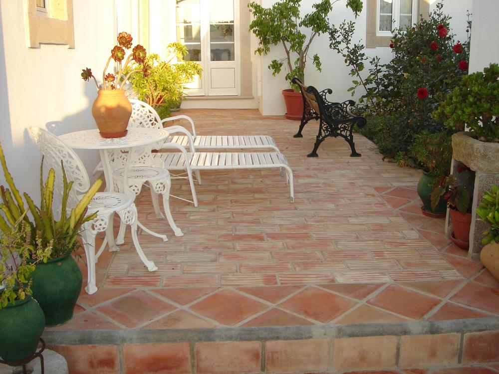 Ref 201 Ladrilho 30x15 cm com riscas Ref 304 Ladrilho 30x30 cm Terraco